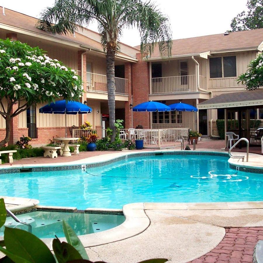 Texan Guest Ranch Hotel McAllen Exterior foto