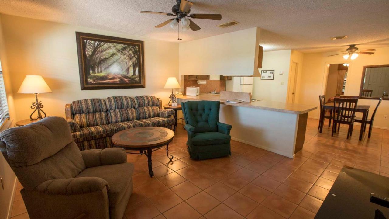 Texan Guest Ranch Hotel McAllen Exterior foto